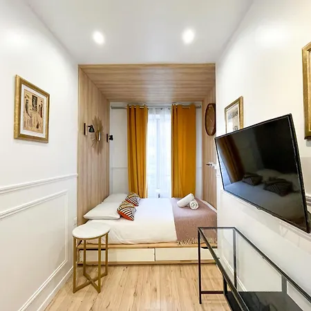 Urban Flat 80 - Cinema Flat Sebastopol Appartamento *