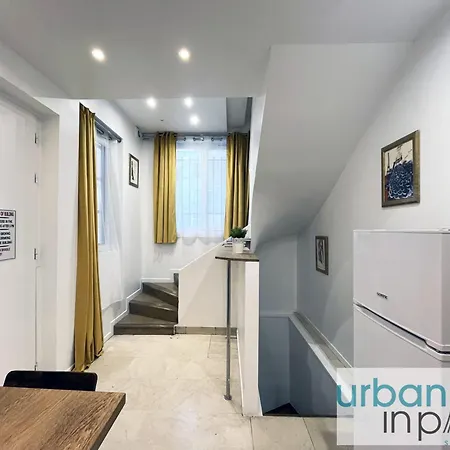 Urban Flat 80 - Cinema Flat Sebastopol Appartamento